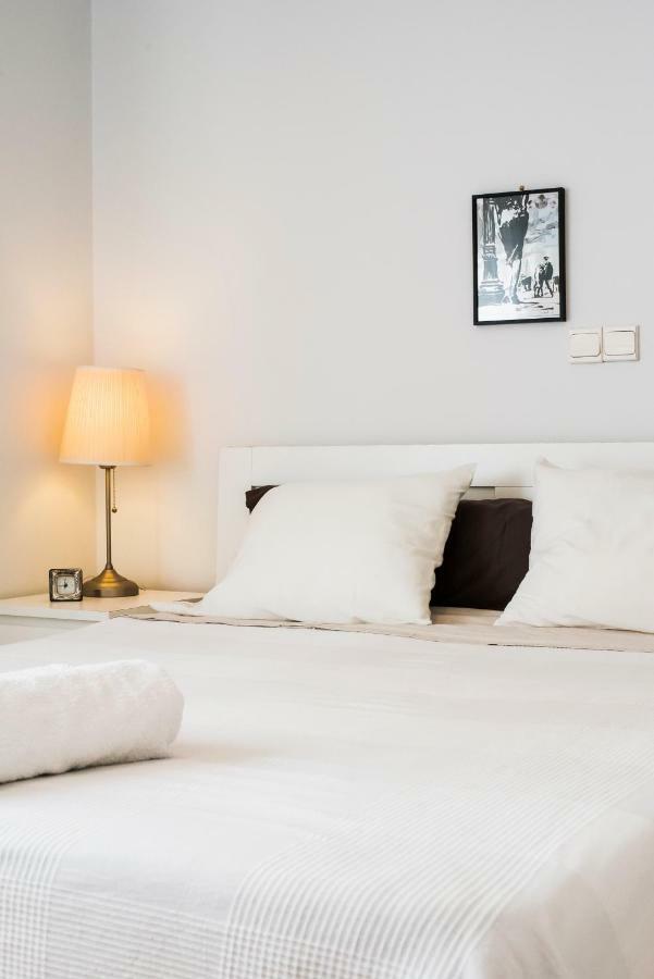 Flisvos Seafront-Marina Apartment เอเธนส์ ภายนอก รูปภาพ