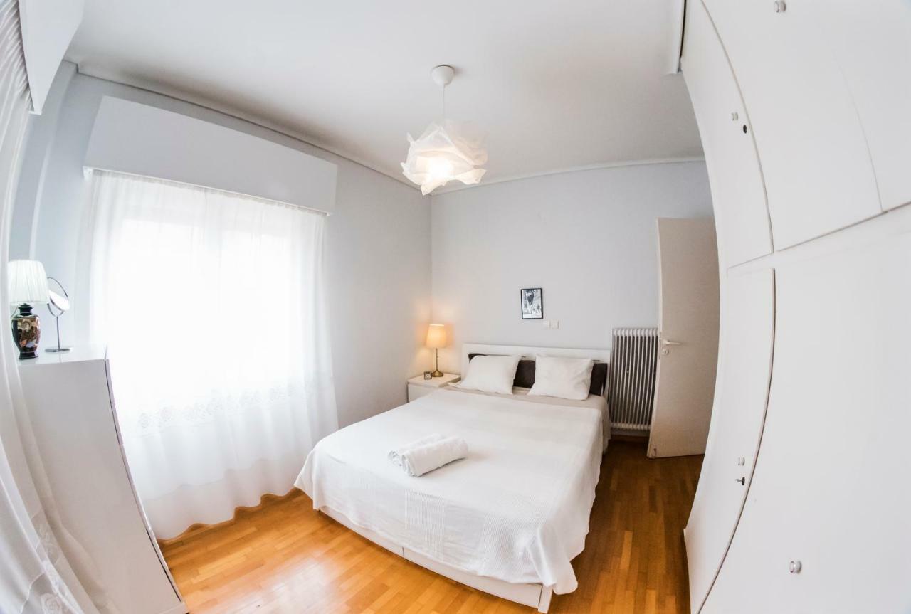 Flisvos Seafront-Marina Apartment เอเธนส์ ภายนอก รูปภาพ